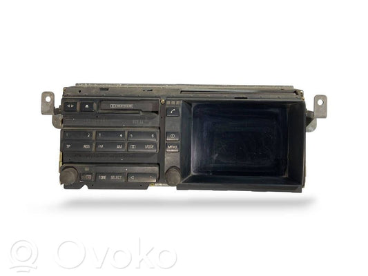 Radio / CD/DVD atskaņotājs / navigācija