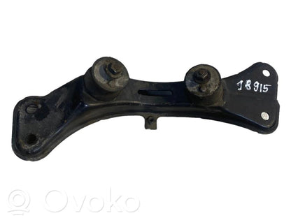 Кронштейн крепления трансмиссии