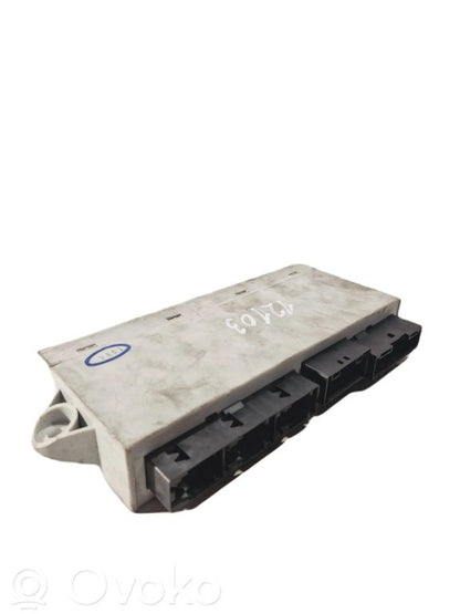 Centrālās atslēgas vadības bloks