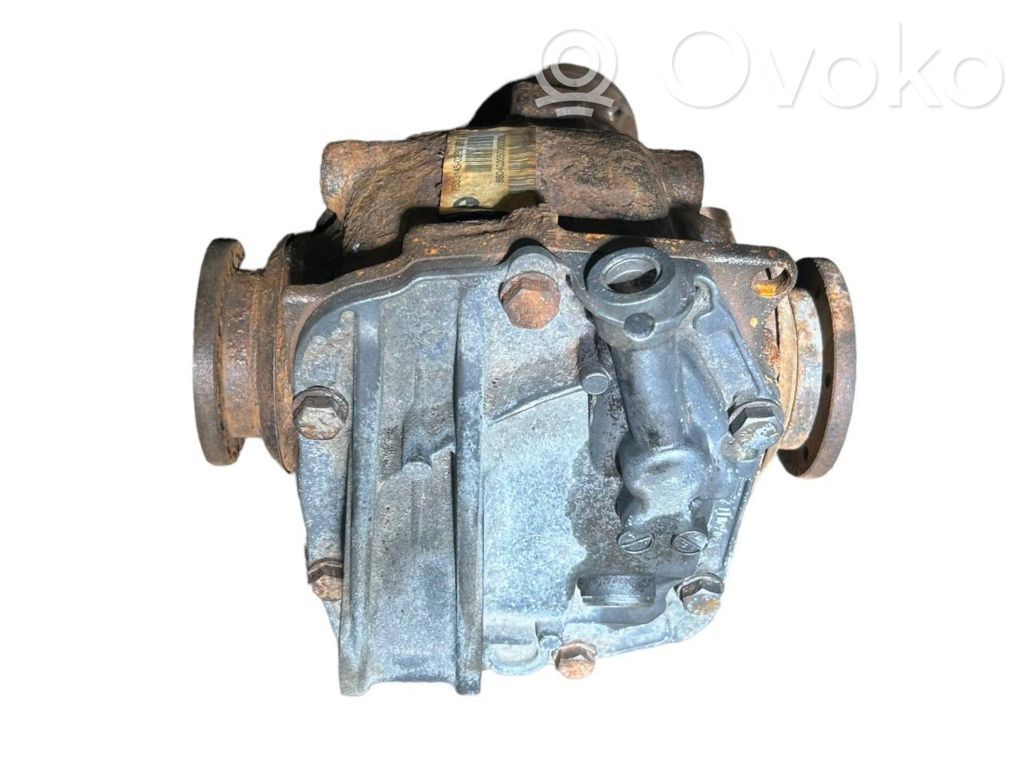 Aizmugurējais reduktors