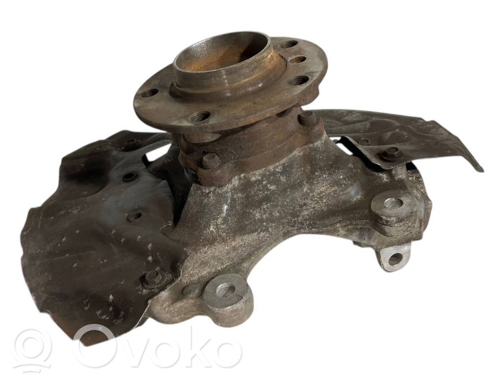 Priekšējā riteņa rumbas vārpstas šarnīrs (stupica, capfa)