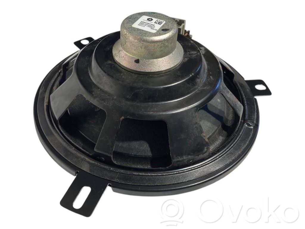 Skaļrunis (-i) pakaļējās durvīs