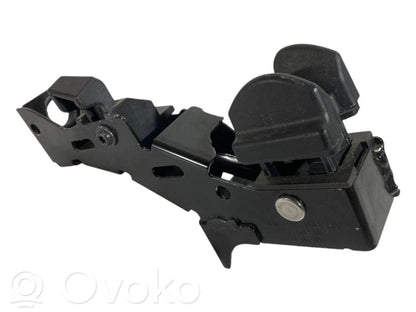 Roof lock