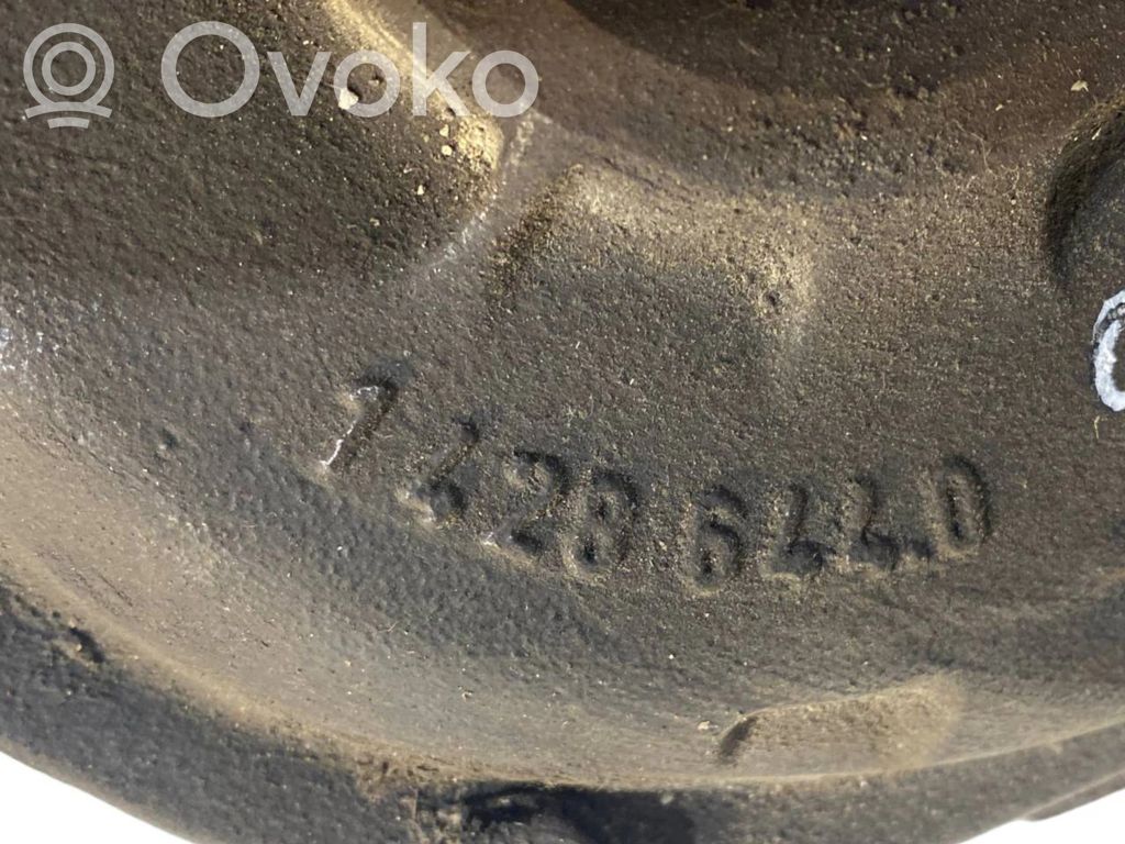 Priekšējais reduktors