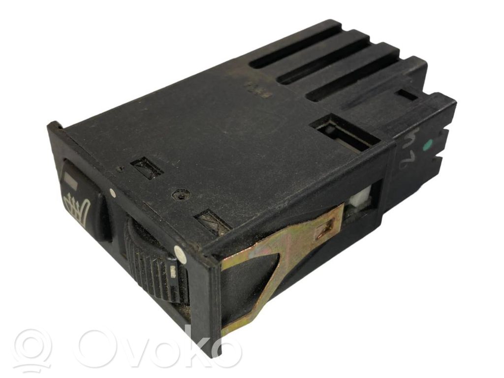 Выключатель подогрева сидений