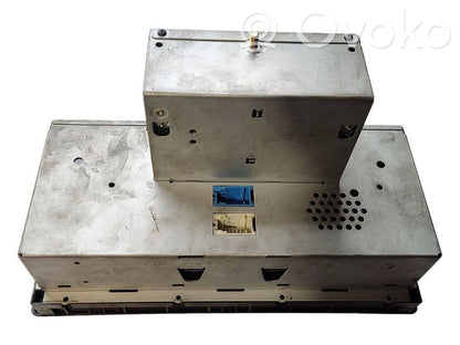 Radio / CD/DVD player / navigation