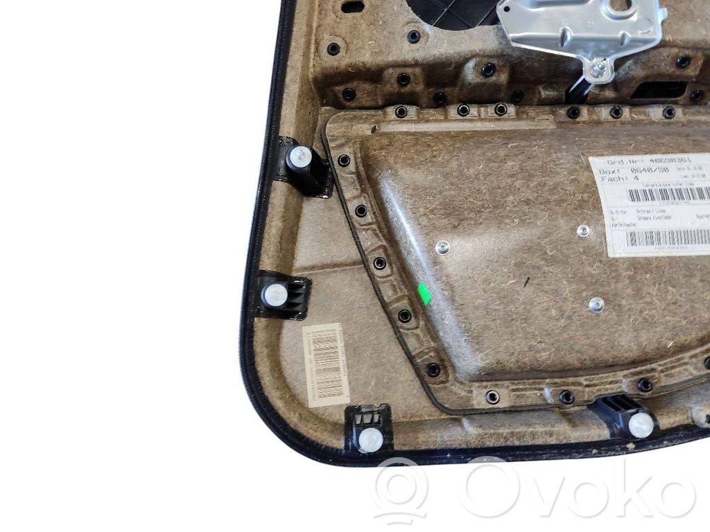 Apšuvums aizmugurējām durvīm