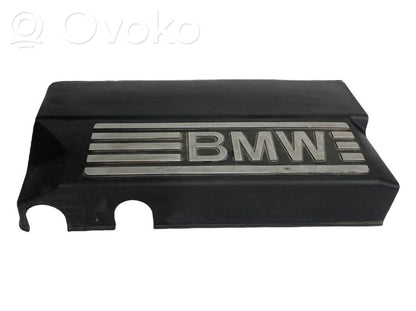 Engine cover (decorative trim)