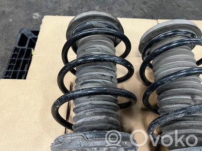 Priekšpusē amortizators