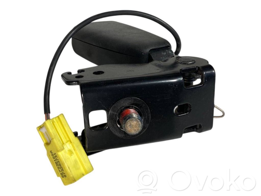 Aizmugurējās jostas sprādze