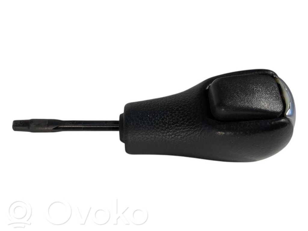 Ātrumu pārslēgšanas sviras dekoratīvā apdare (āda, uzgalis)