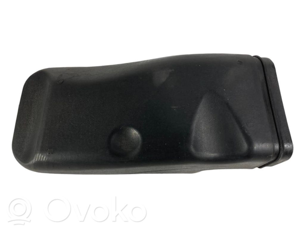 Air intake duct details