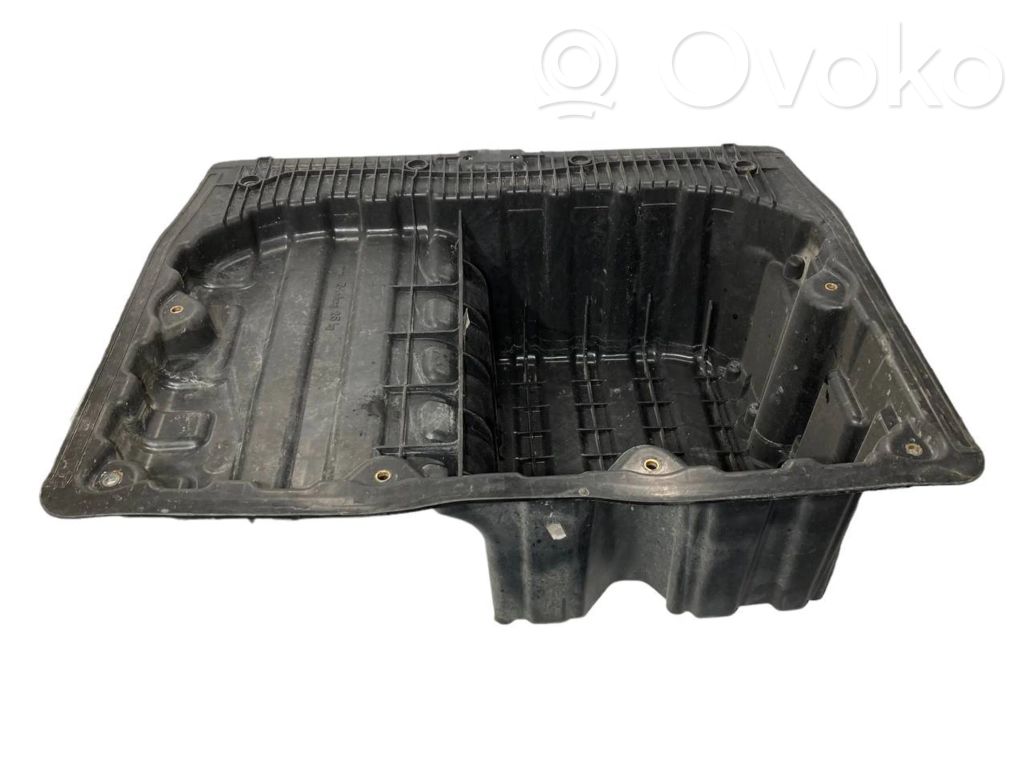 Trunk storage compartment