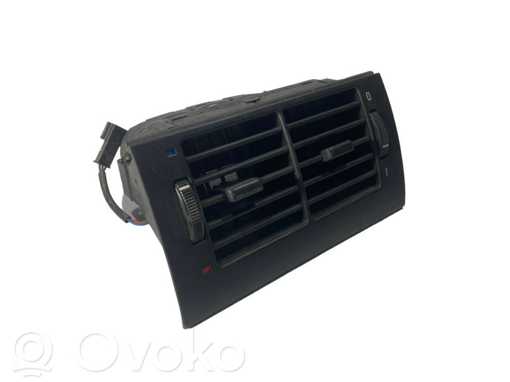 Aizmugurējā gaisa - ventilācijas reste