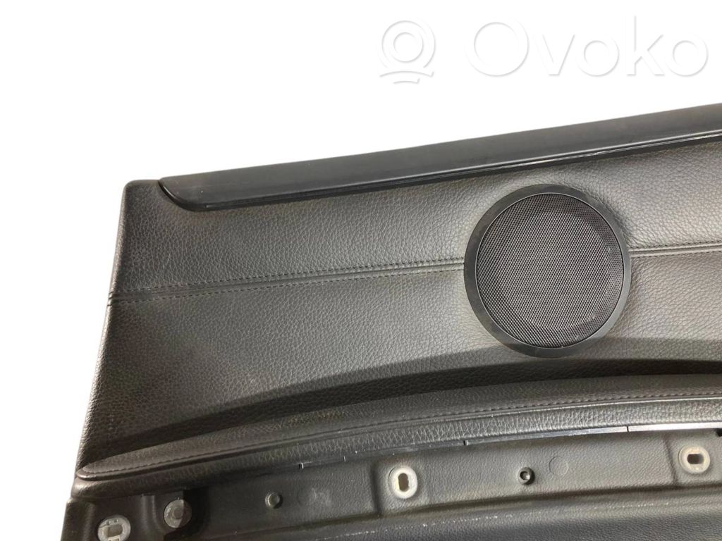 Kupejas aizmugures sānu apdares panelis