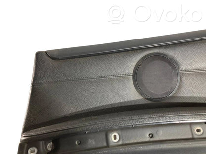 Kupejas aizmugures sānu apdares panelis