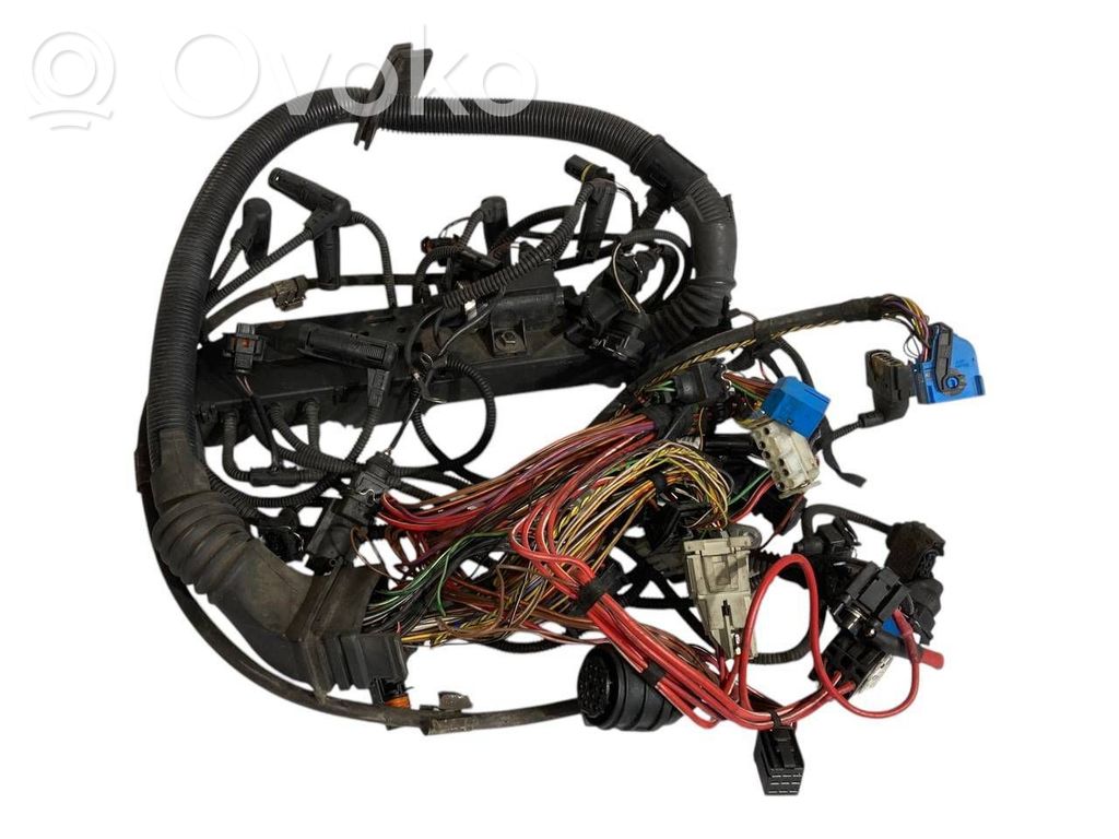 Dzinēja vadu instalācija