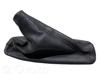 Ātrumu pārslēgšanas sviras dekoratīvā apdare (āda, uzgalis)