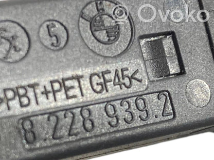 Degvielas tvertnes atvēršanas slēdzis