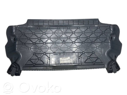 Bagāžnieka sānu apakšējās apdares panelis