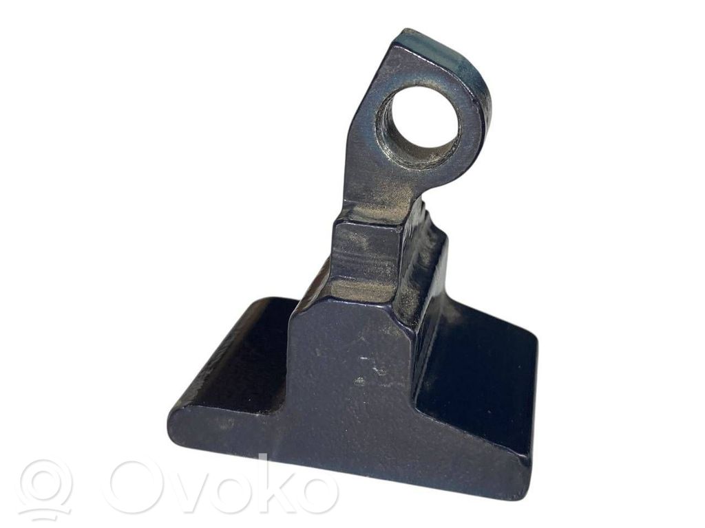 Aizmugurē augšējā vira (eņģe)