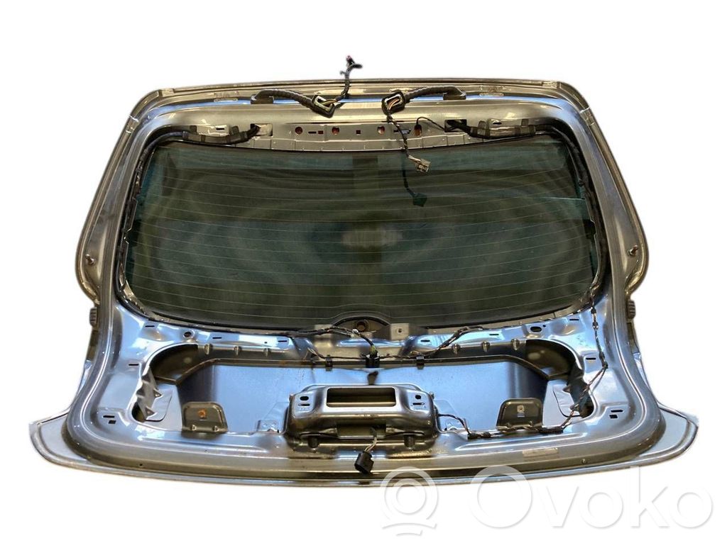 Aizmugurējais pārsegs (bagāžnieks)