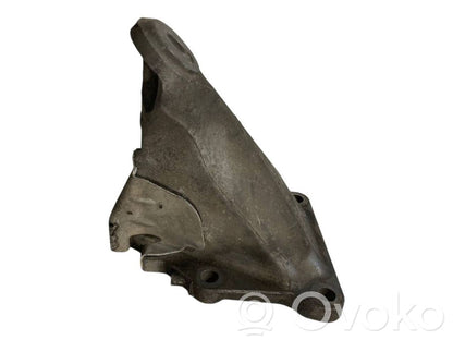 Кронштейн крепления двигателя