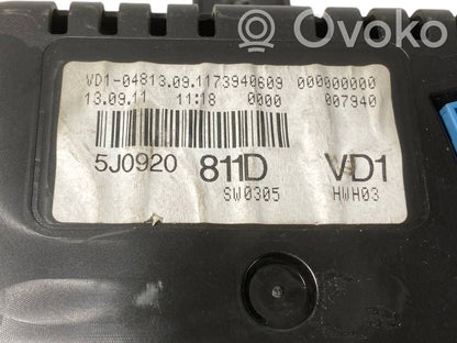 Speedometer (in the instrument panel)