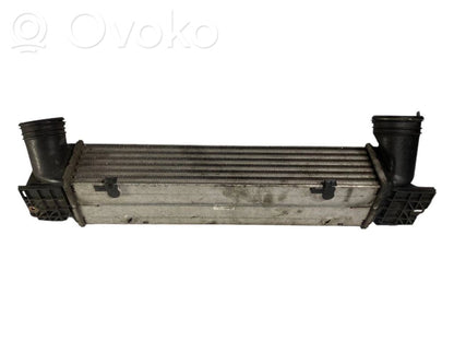 Starpdzesētāja radiators