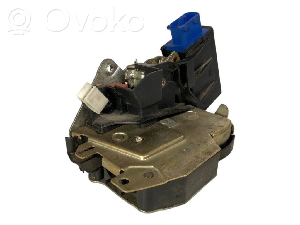 Aizmugurē slēdzene