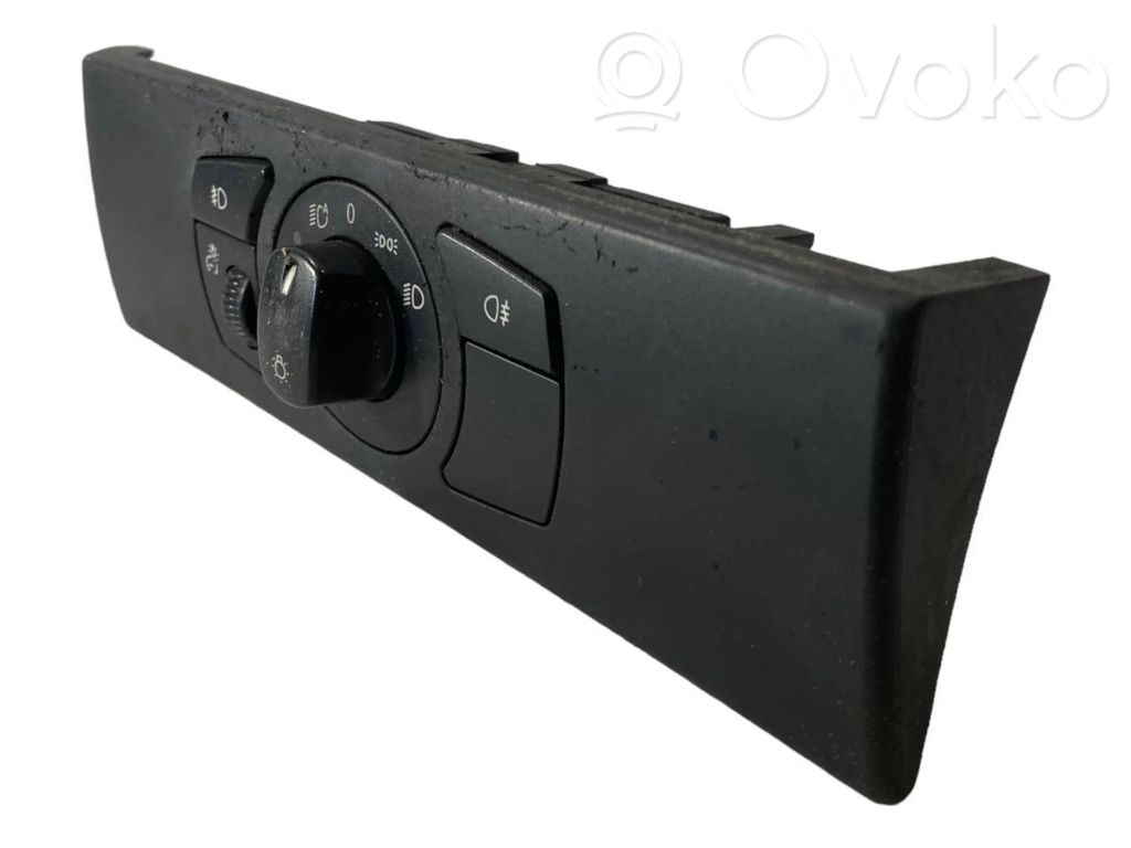 Headlight switch