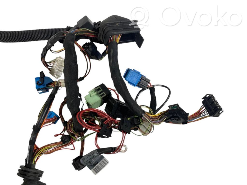 Dzinēja vadu instalācija