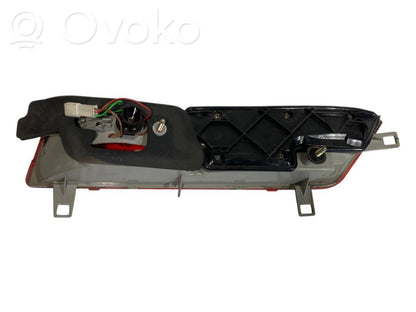 Aizmugurējais lukturis pārsegā