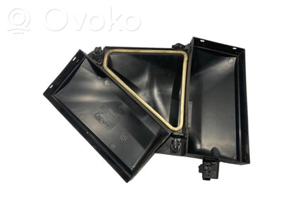 Gaisa filtra kastes vāks