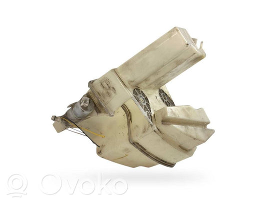 Logu šķidruma tvertne