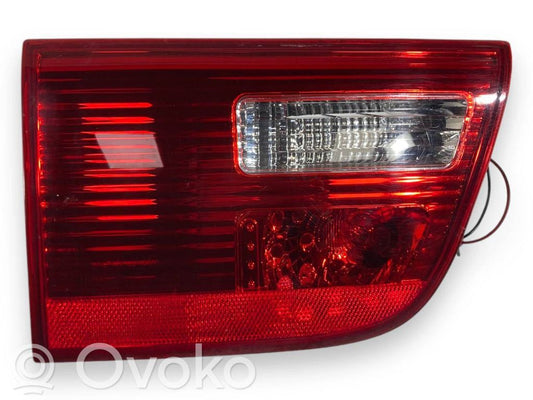 Taillight in the hood