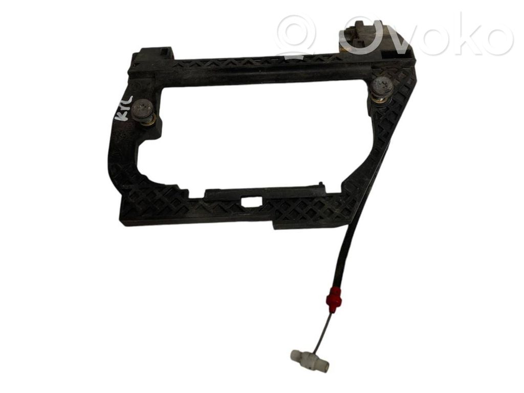 Holder/bracket for external opening handle at the back