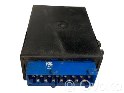 Logu tīrītāju relejs