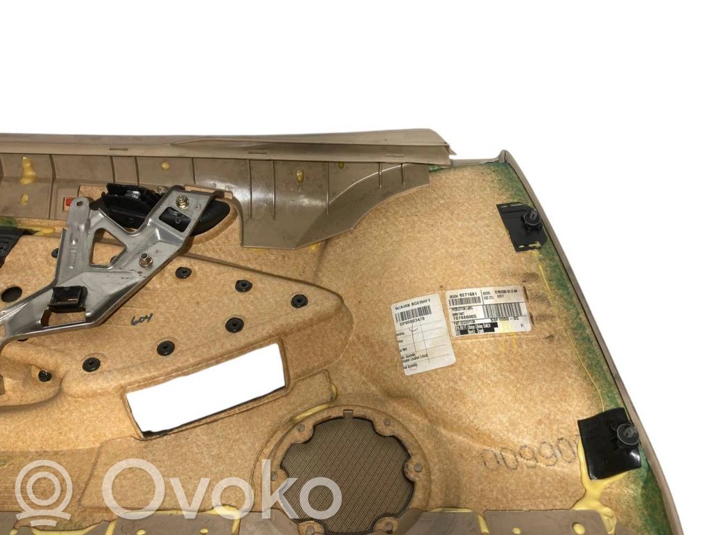 Priekšējo durvju apdare