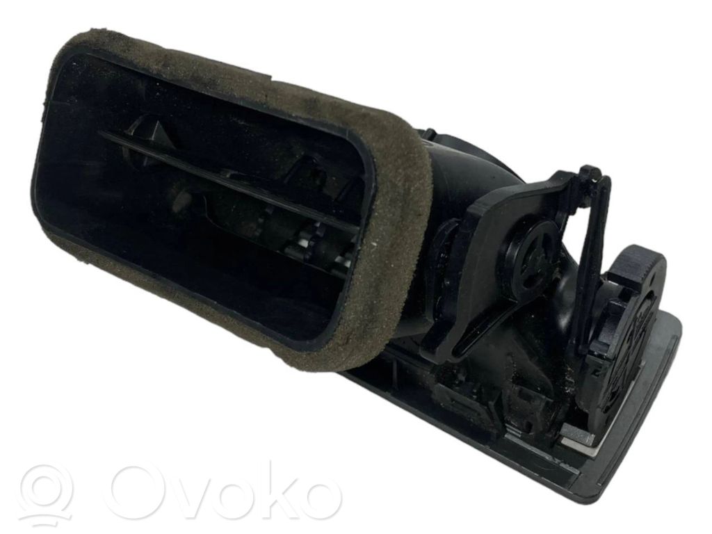 Боковая решетка воздухозаборника