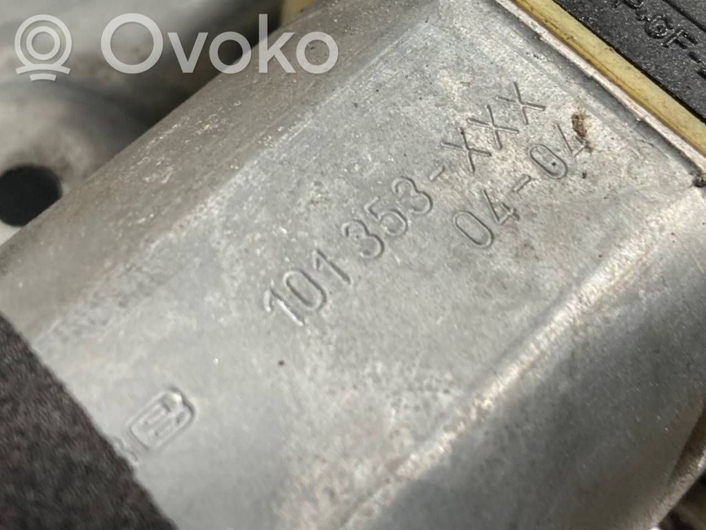 Priekšpusē elektriskā loga pacelšanas mehānisma komplekts