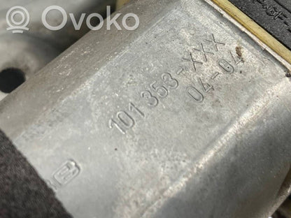 Priekšpusē elektriskā loga pacelšanas mehānisma komplekts