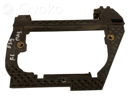 Aizmugurē turētājs / kronšteins ārējam atvēršanas rokturim