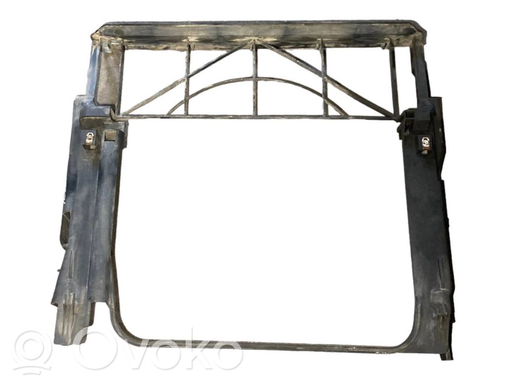 Radiator(s) holder/bracket