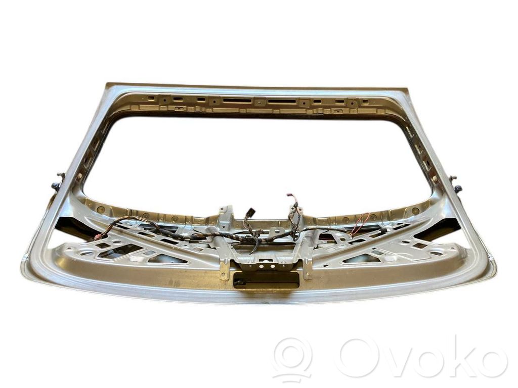 Aizmugurējais pārsegs (bagāžnieks)