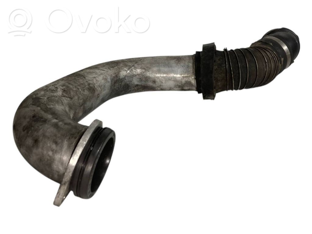 Шланг(и)/труба(ы) интеркулера