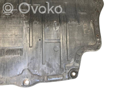 Dzinēja apakšas aizsargs