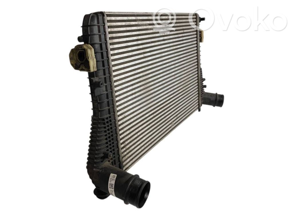 Starpdzesētāja radiators