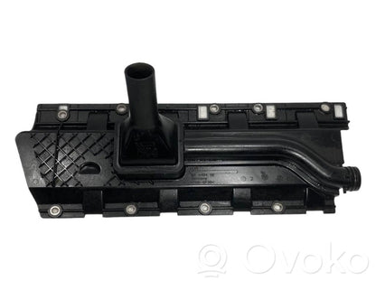 Eļļas pievades caurulīte (karterī)