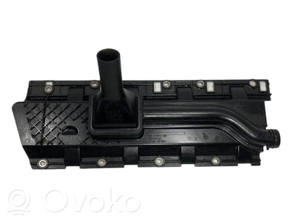 Eļļas pievades caurulīte (karterī)